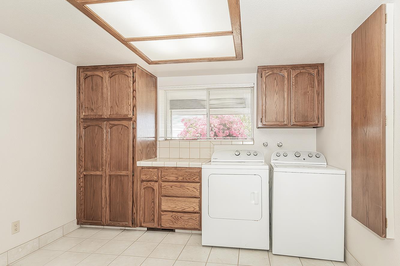 14404 Killarney Dr, Madera, CA 93636
