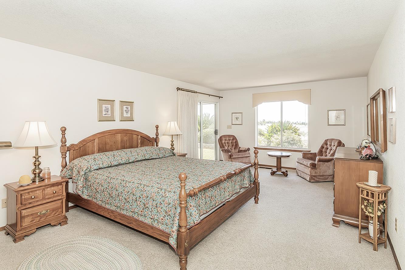 14404 Killarney Dr, Madera, CA 93636