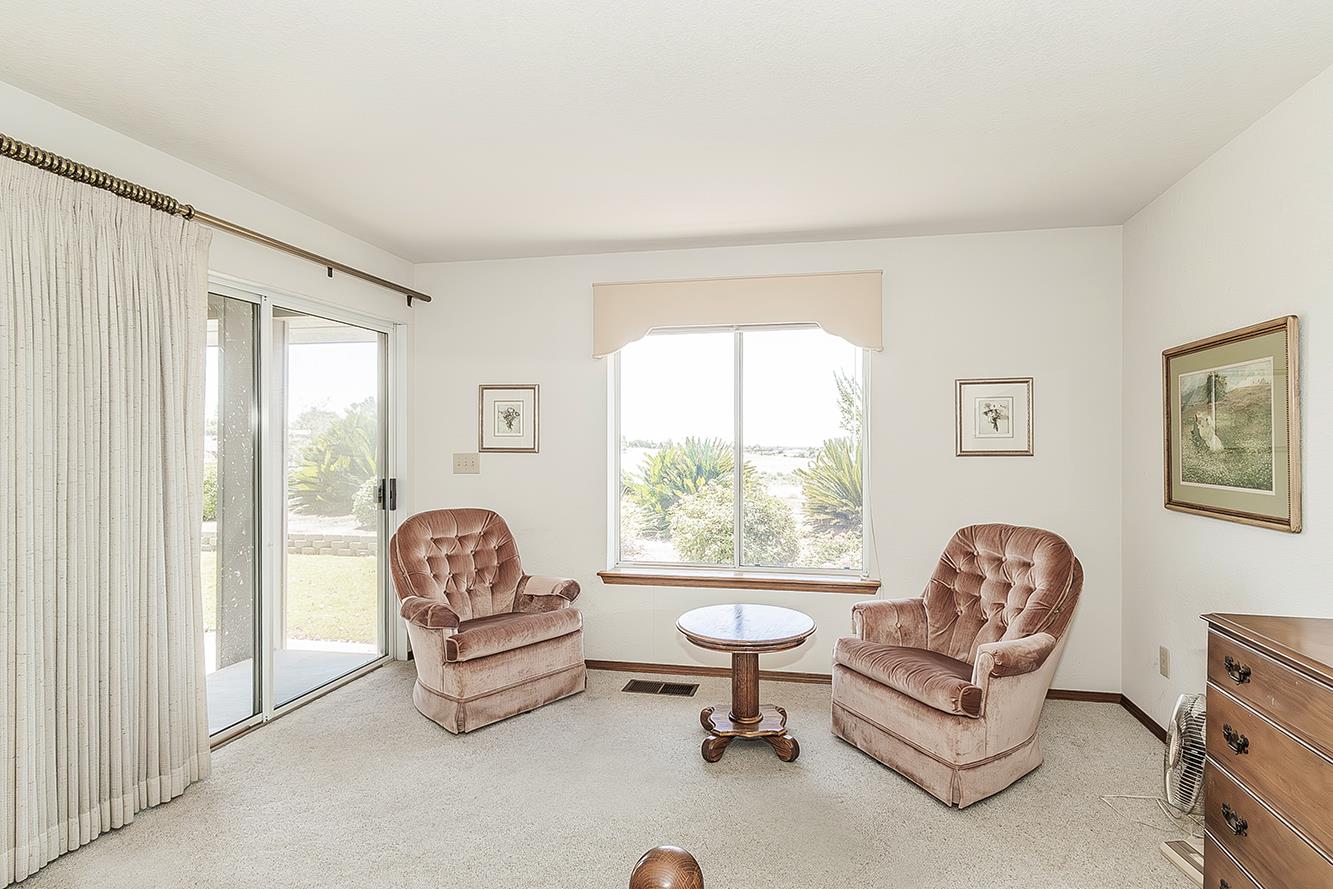 14404 Killarney Dr, Madera, CA 93636