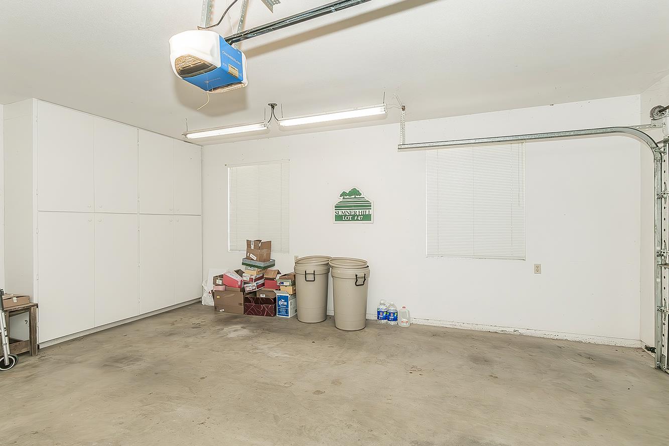 14404 Killarney Dr, Madera, CA 93636