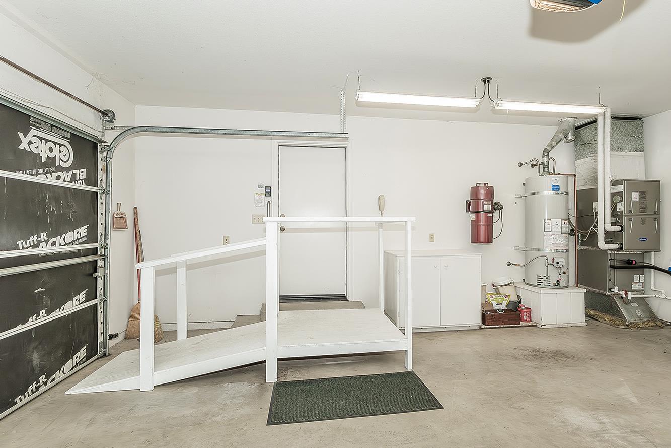 14404 Killarney Dr, Madera, CA 93636