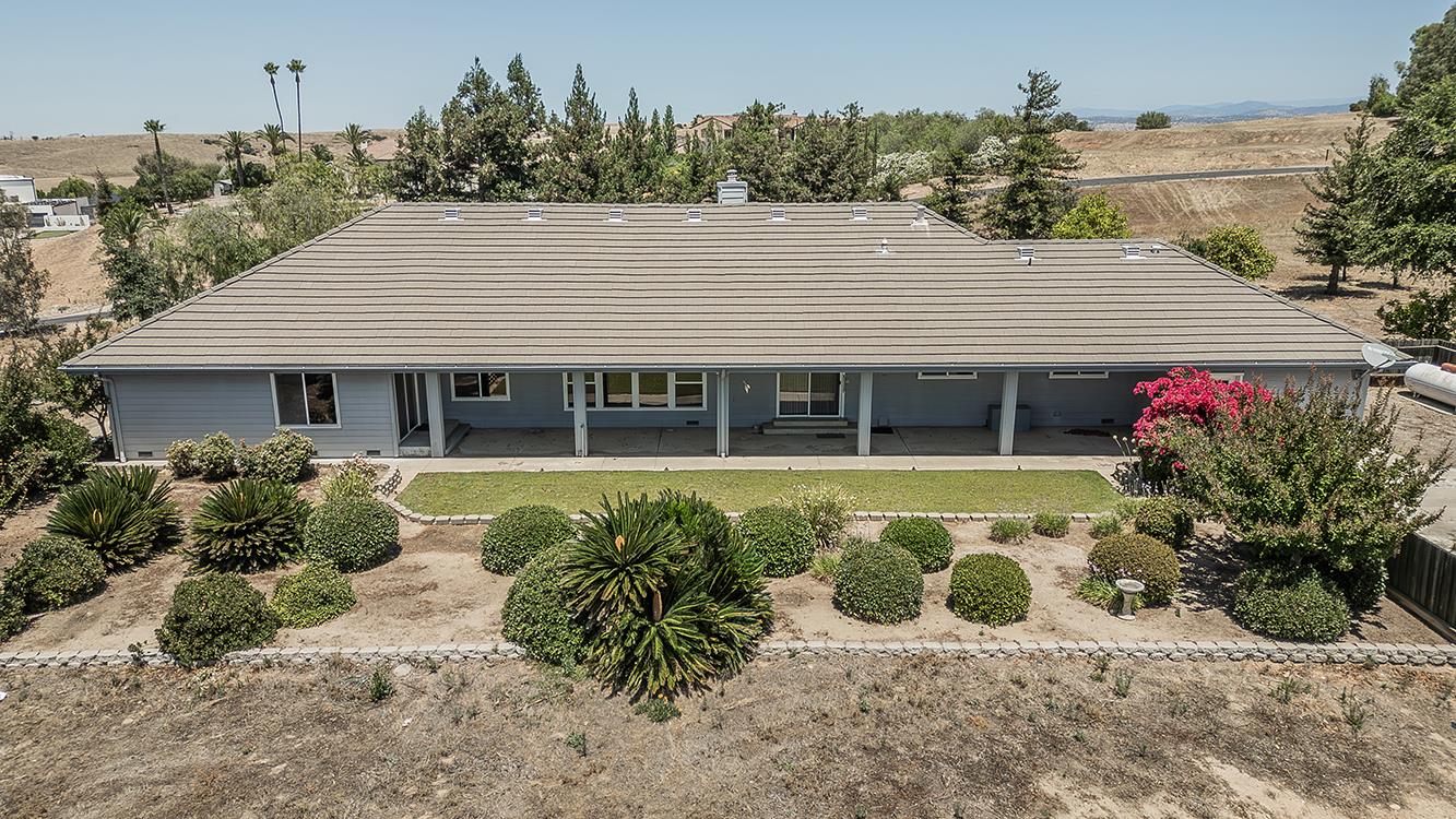 14404 Killarney Dr, Madera, CA 93636