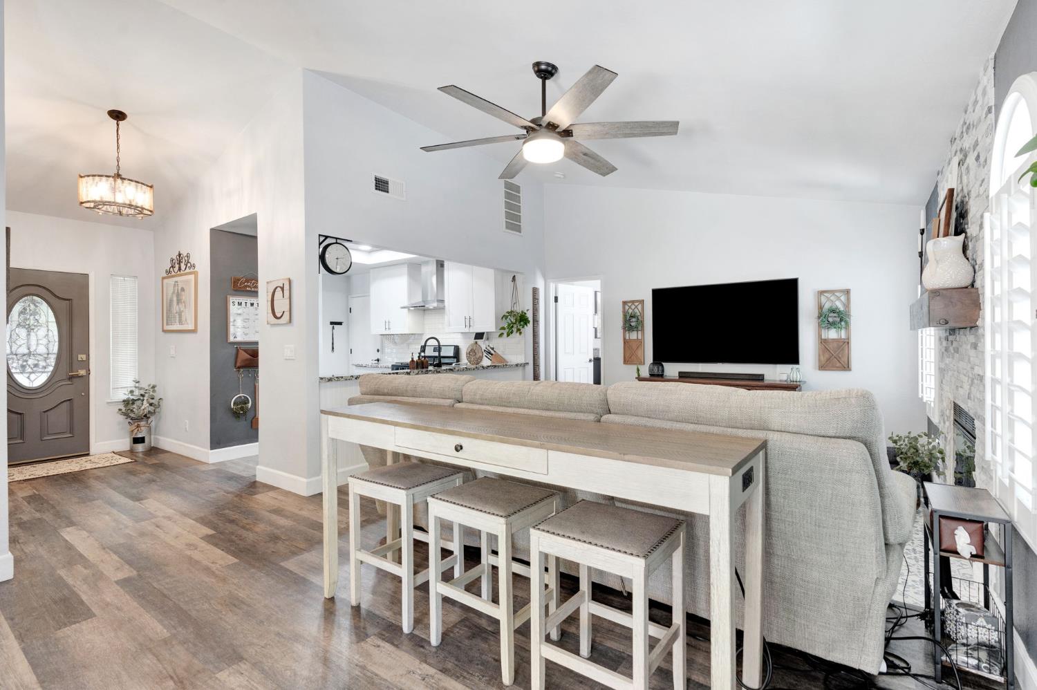 8735 Cedar #132, Fresno, CA 93720