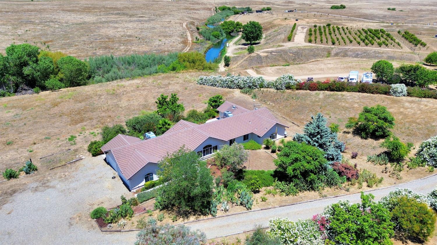 22250 stabulis Ct, Madera, CA 93638