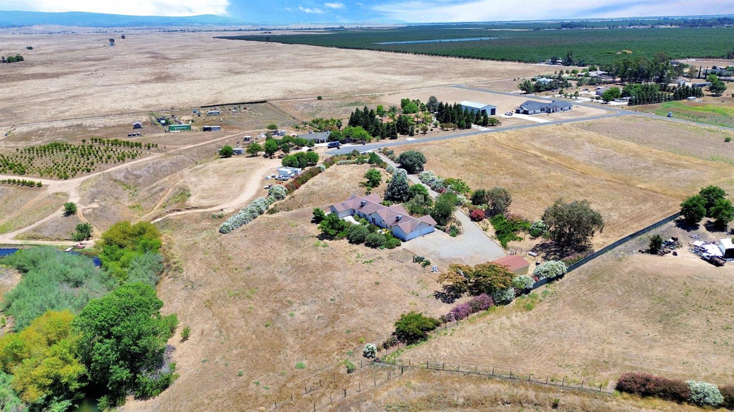 22250 stabulis Ct, Madera, CA 93638