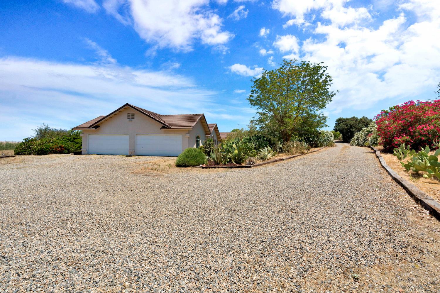 22250 stabulis Ct, Madera, CA 93638