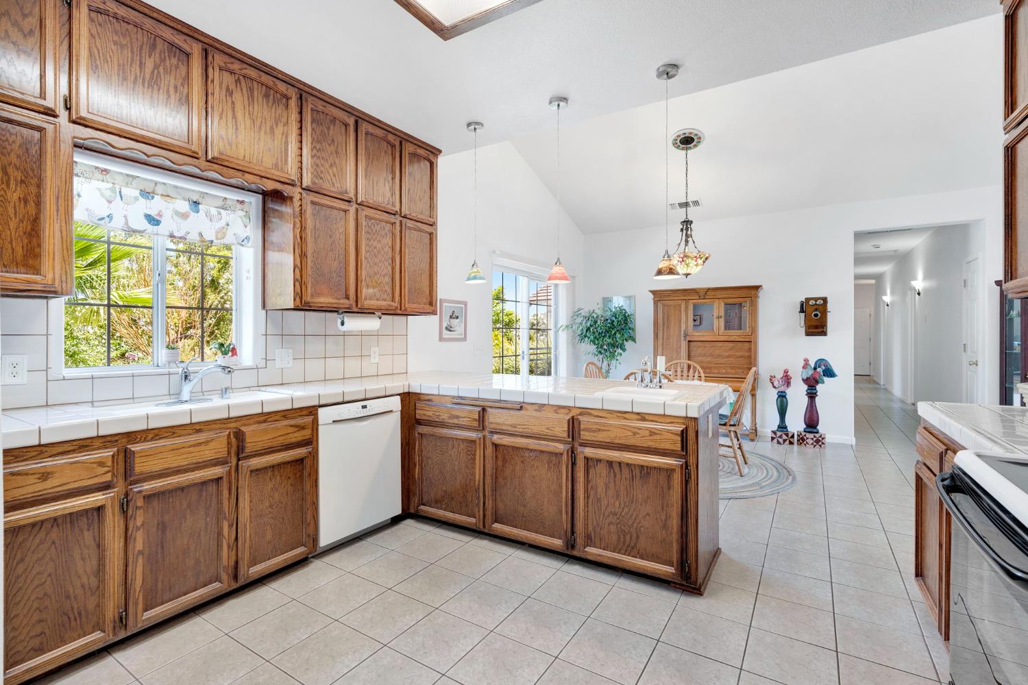 22250 stabulis Ct, Madera, CA 93638
