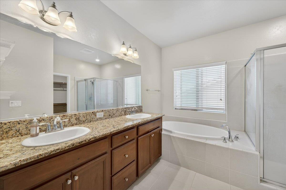 5281 N Phoenix Ave, Fresno, CA 93723