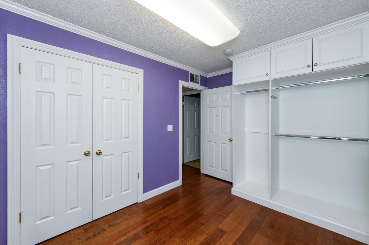 181 W Dovewood Ln, Fresno, CA 93704
