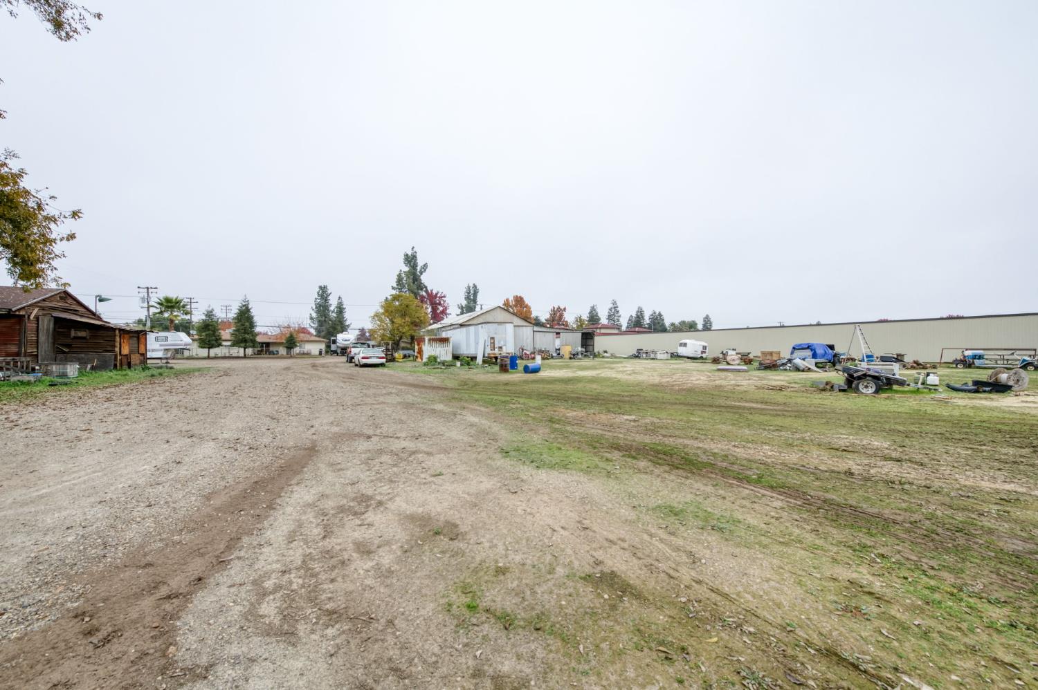 1055 E Dinuba Ave, Reedley, CA 93654
