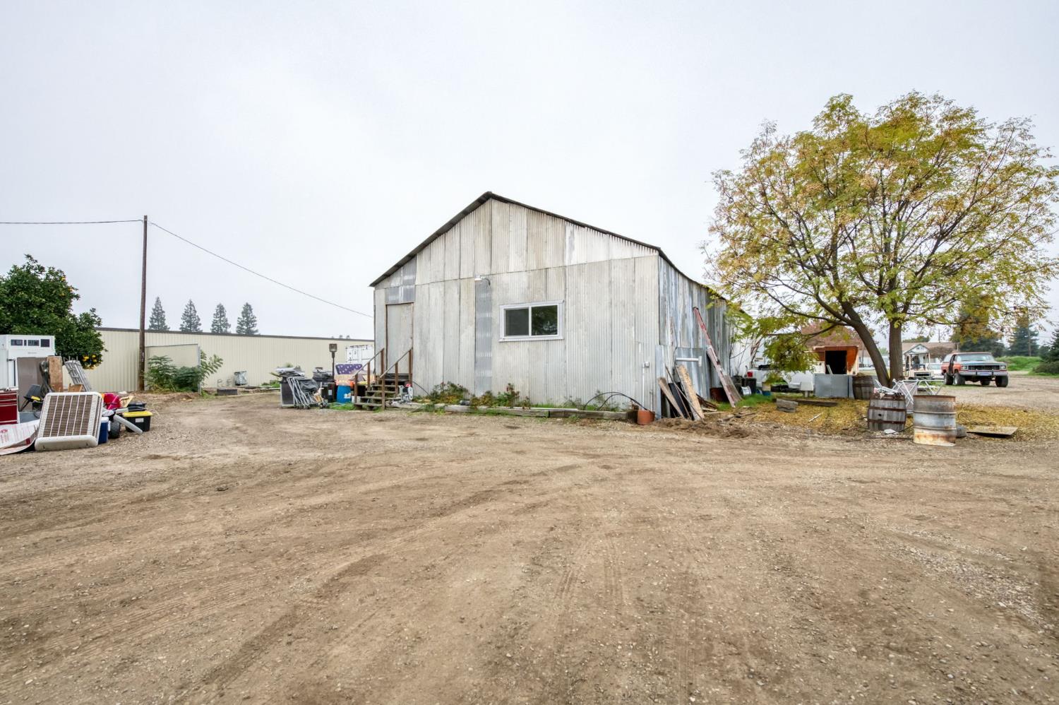 1055 E Dinuba Ave, Reedley, CA 93654