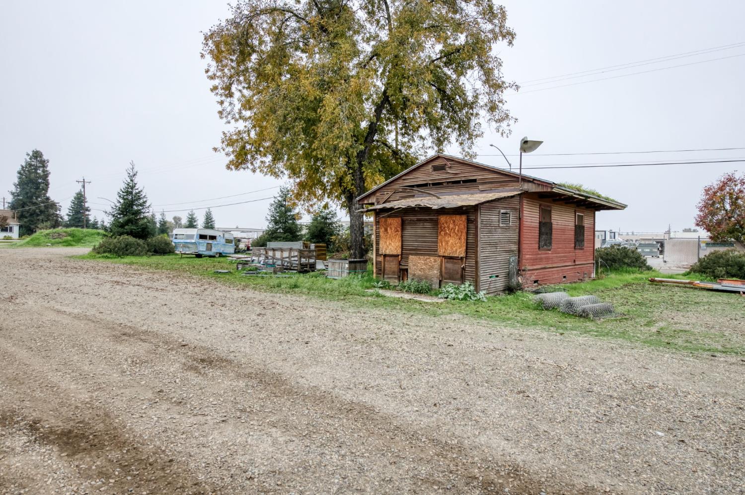 1055 E Dinuba Ave, Reedley, CA 93654