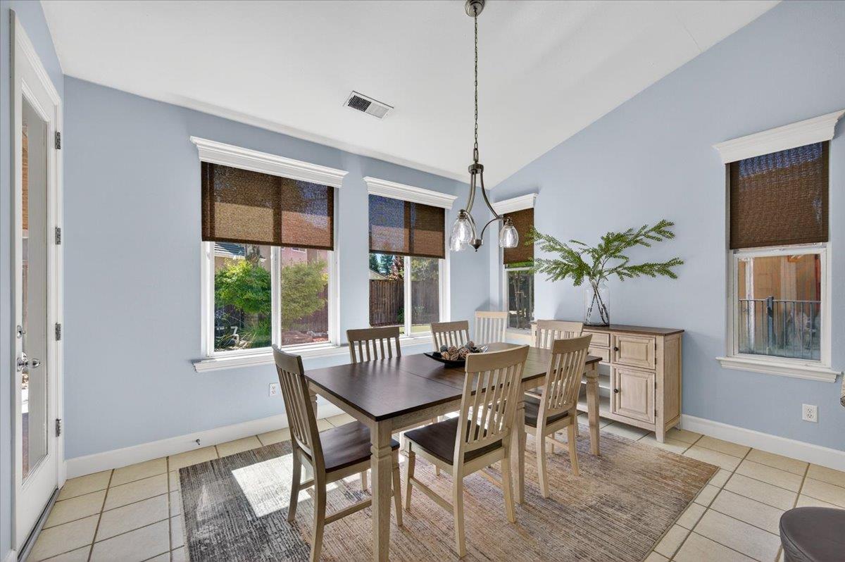2467 Redington Ave, Clovis, CA 93619