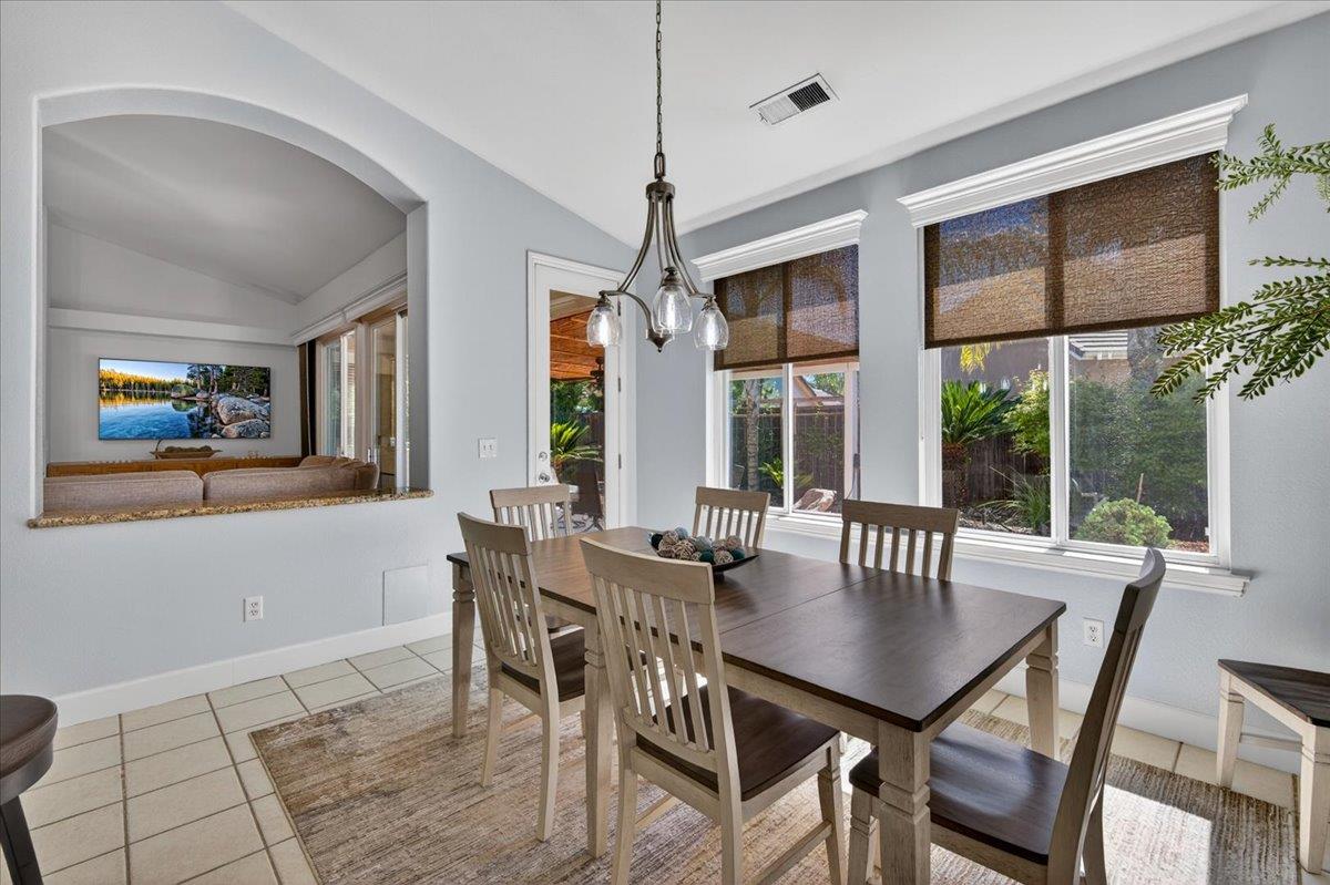 2467 Redington Ave, Clovis, CA 93619