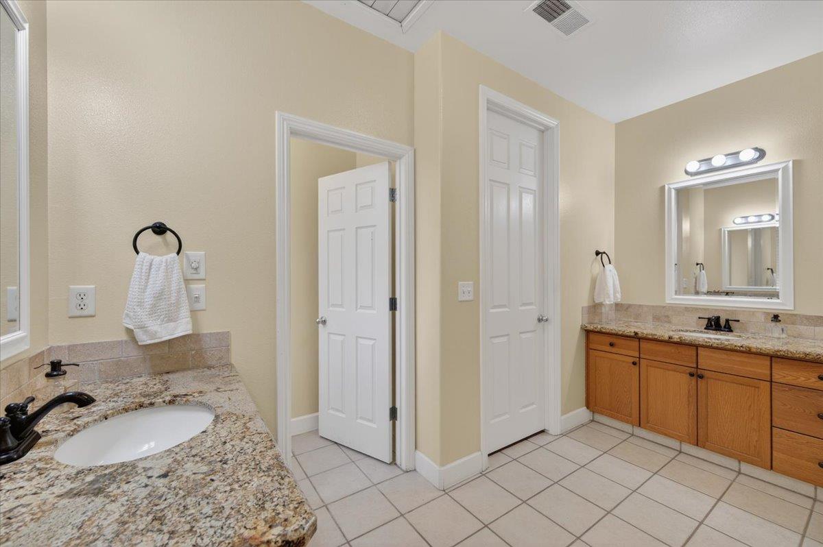 2467 Redington Ave, Clovis, CA 93619