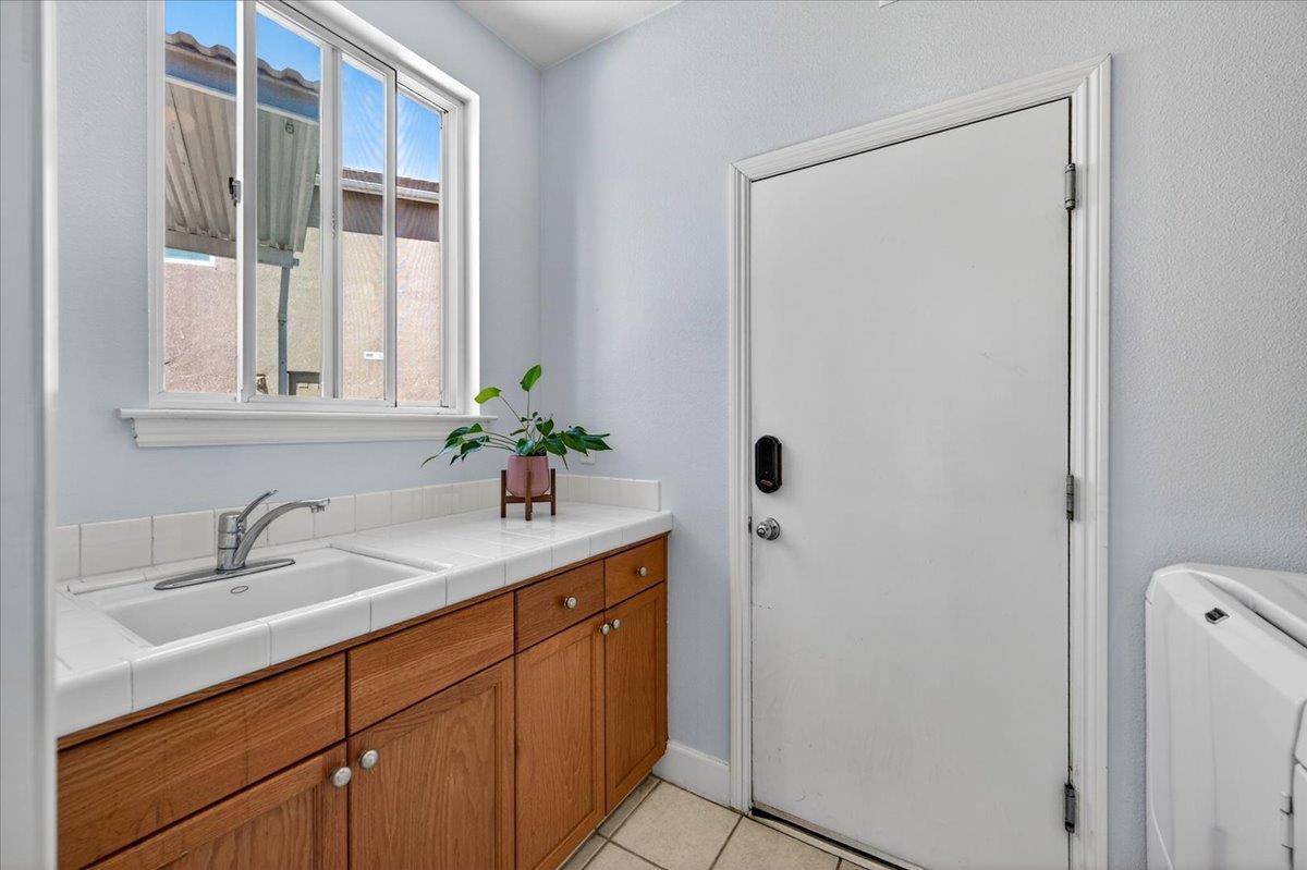 2467 Redington Ave, Clovis, CA 93619