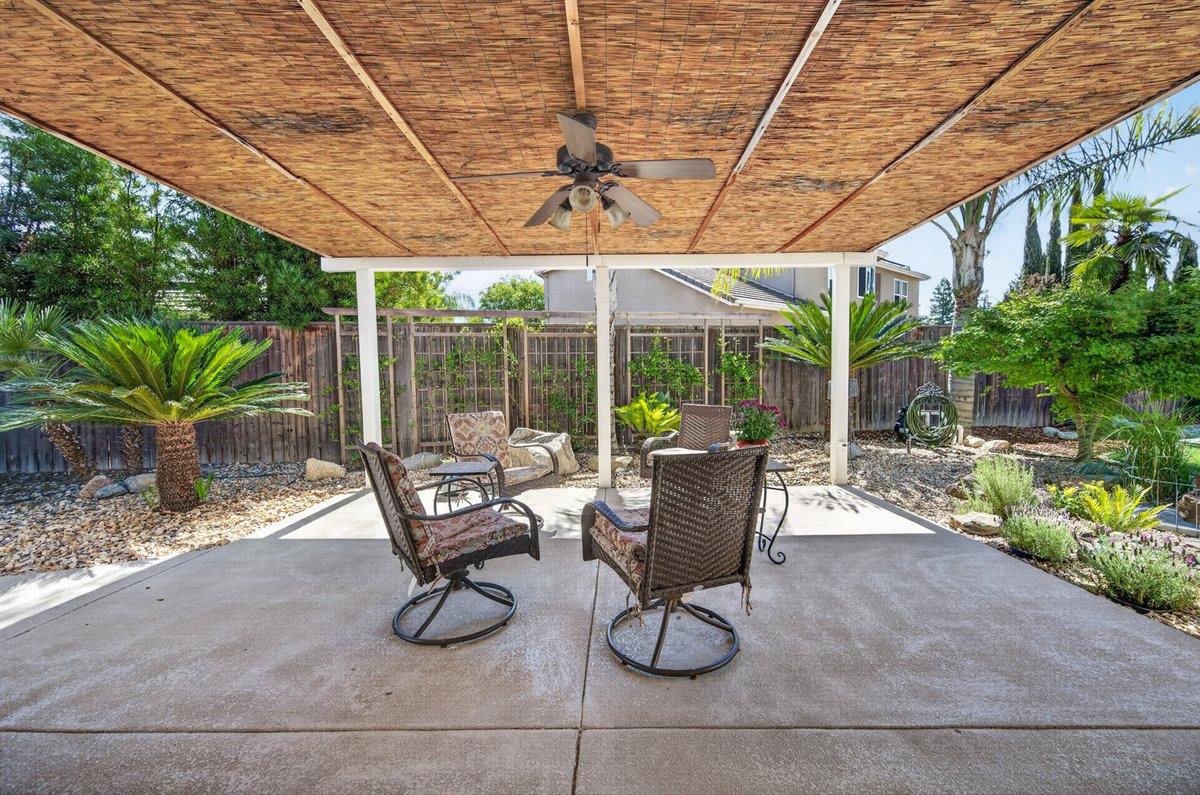2467 Redington Ave, Clovis, CA 93619