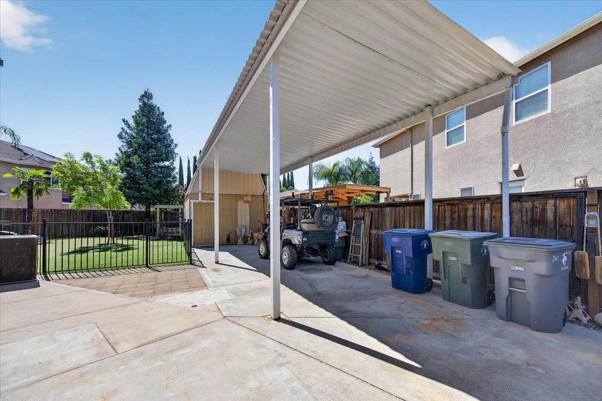 2467 Redington Ave, Clovis, CA 93619