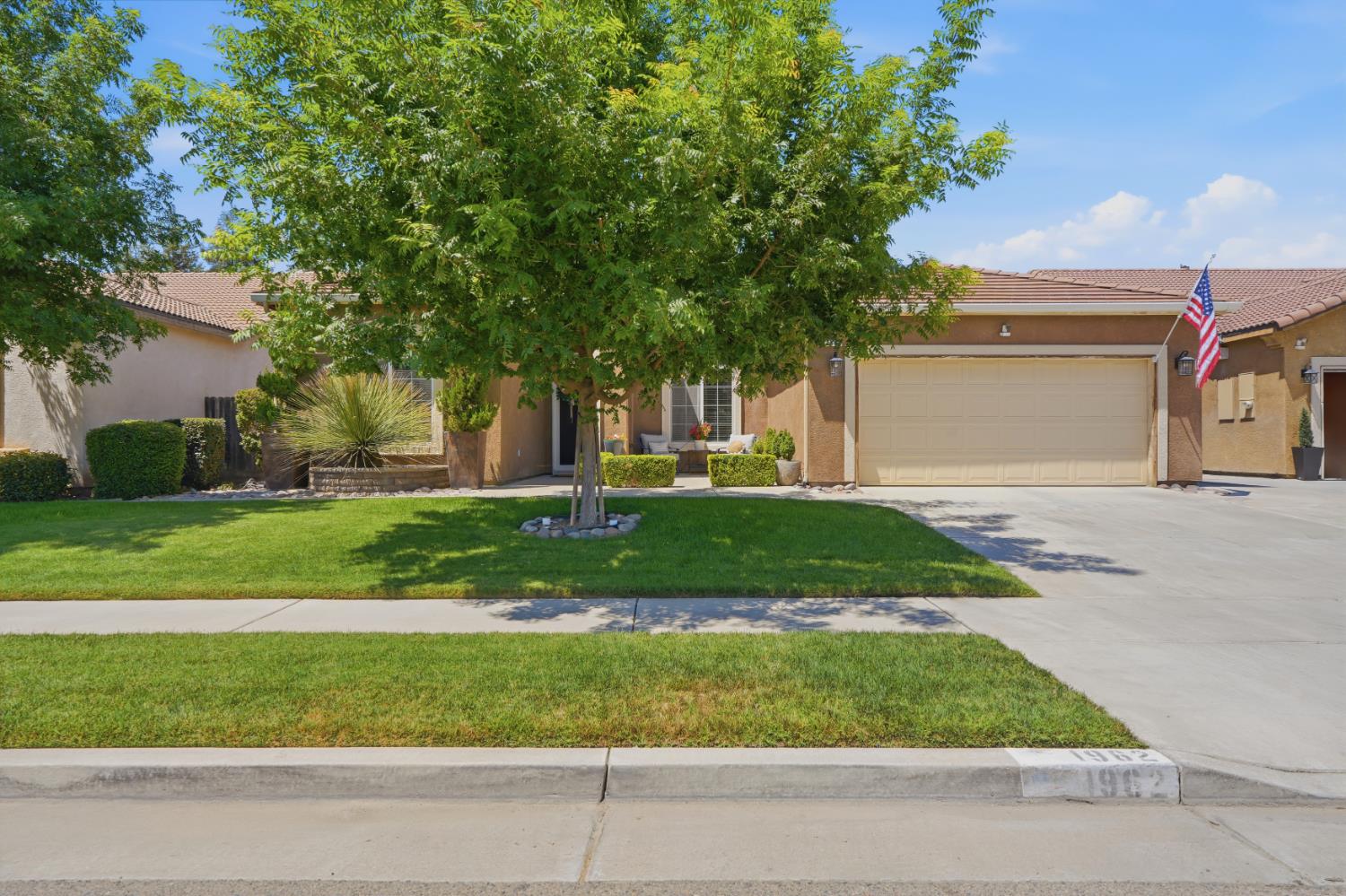 1962 Iacovetti, Tulare, CA 93274