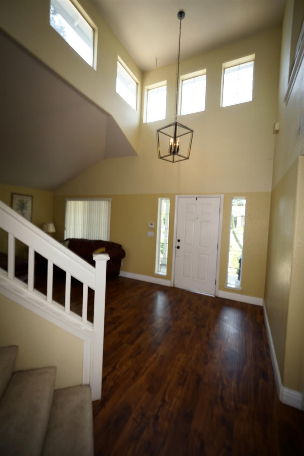 2741 Fremont Ave, Clovis, CA 93611