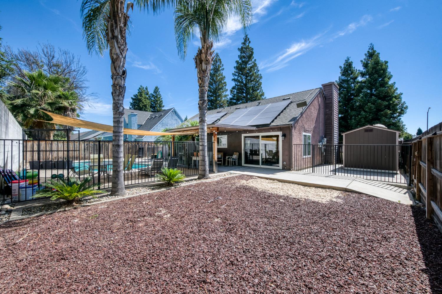 1012 N Adler Ave, Clovis, CA 93611