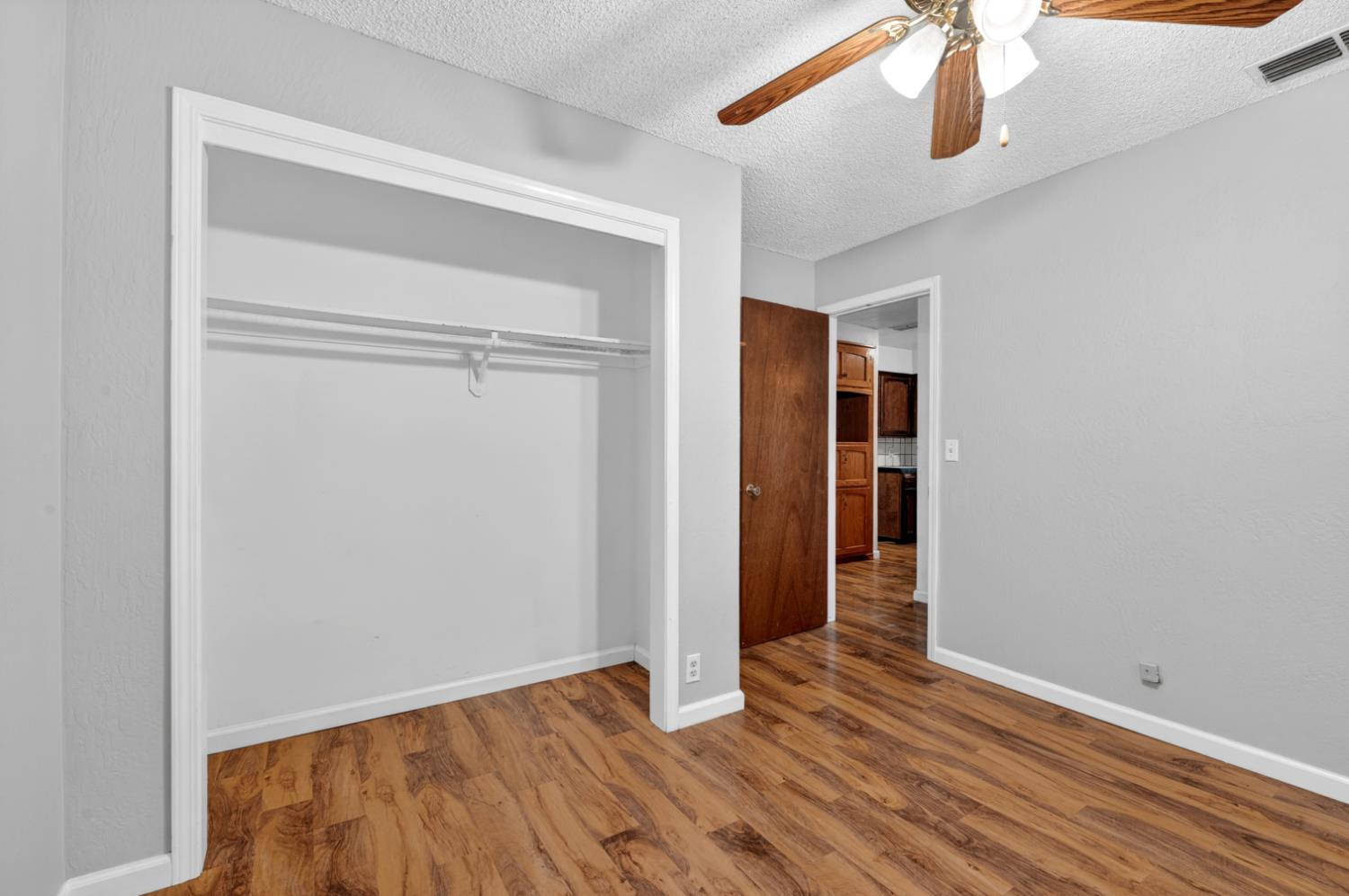 4236 N Cornelia Ave, Fresno, CA 93722