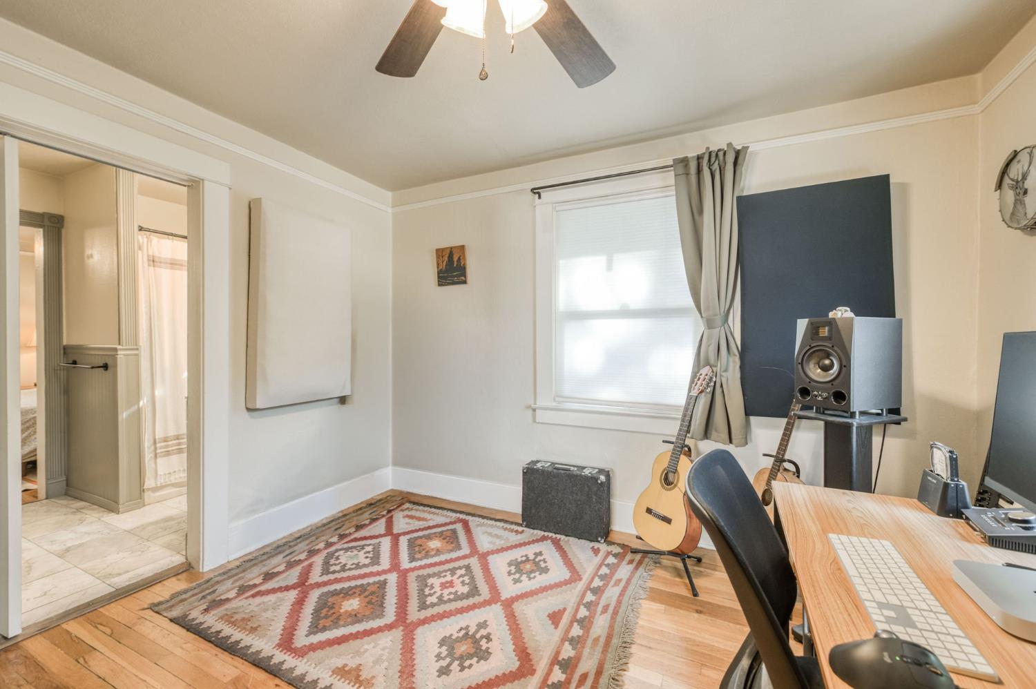 526 E Simpson Ave, Fresno, CA 93704