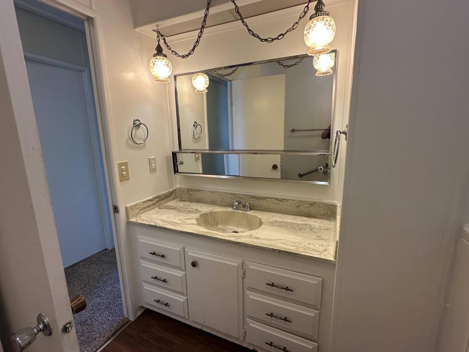 1724 Minnewawa Ave #SPC 2, Clovis, CA 93612