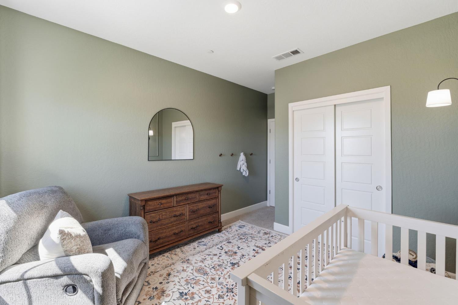 186 Sentinel Dr S, Madera, CA 93636