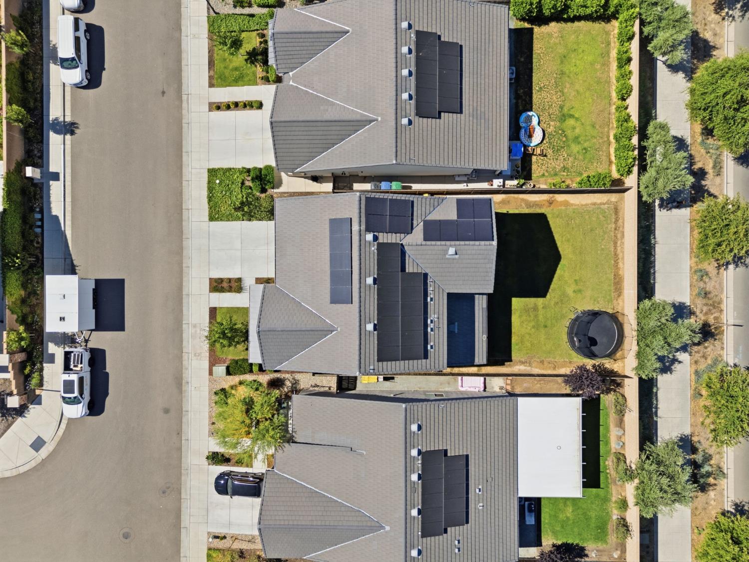 186 Sentinel Dr S, Madera, CA 93636
