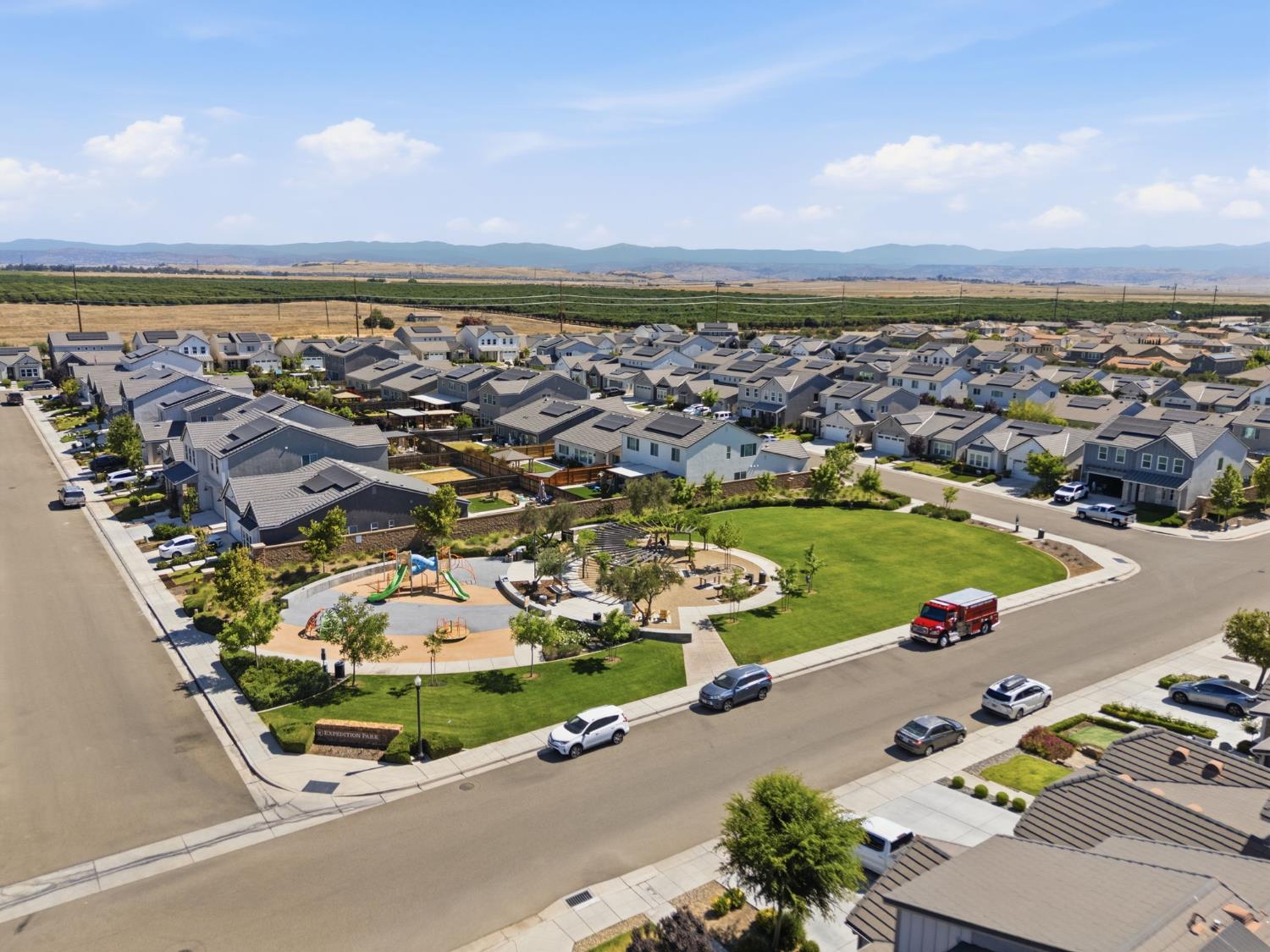 186 Sentinel Dr S, Madera, CA 93636