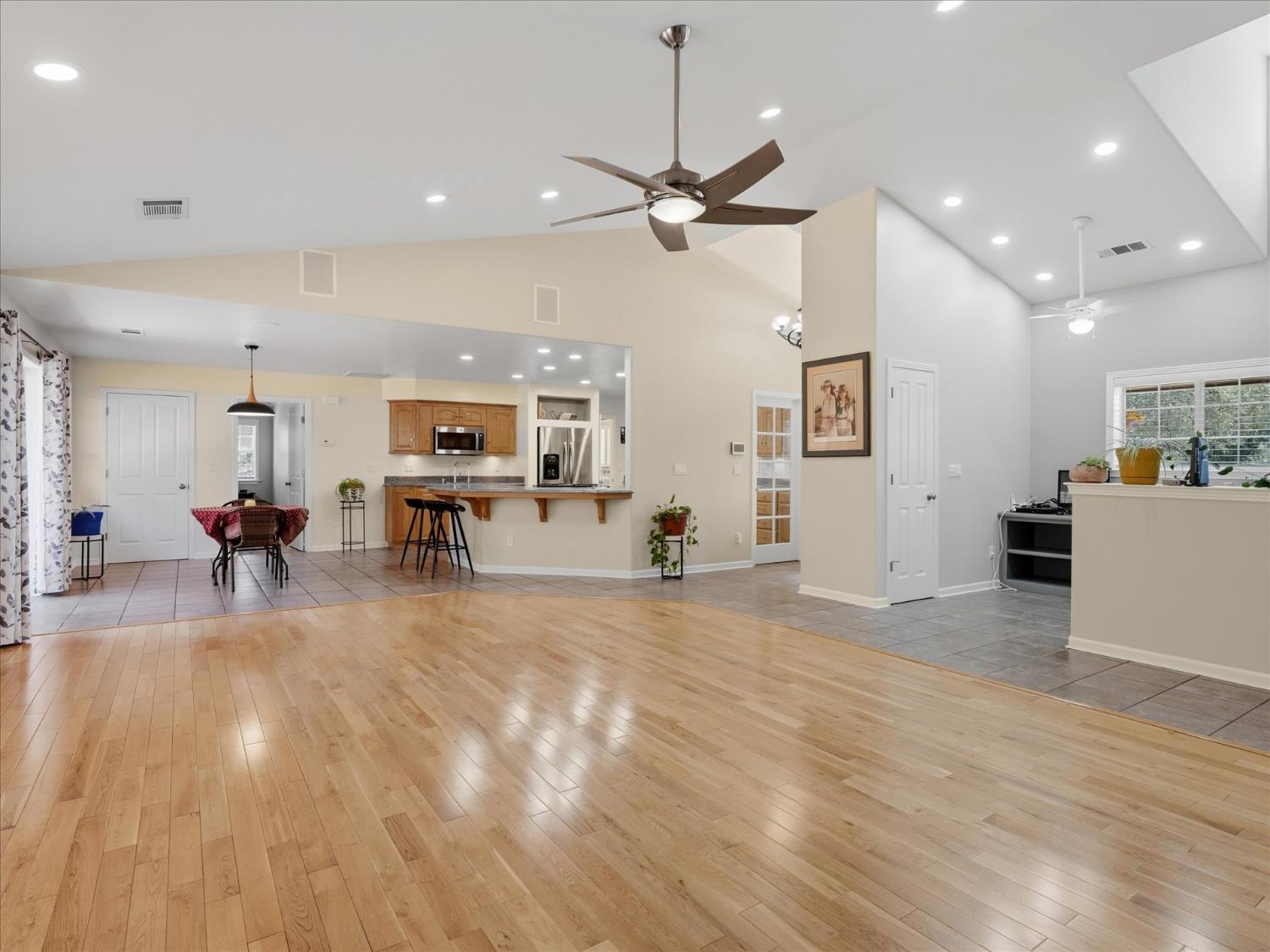 42781 Badger Circle Dr, Coarsegold, CA 93614