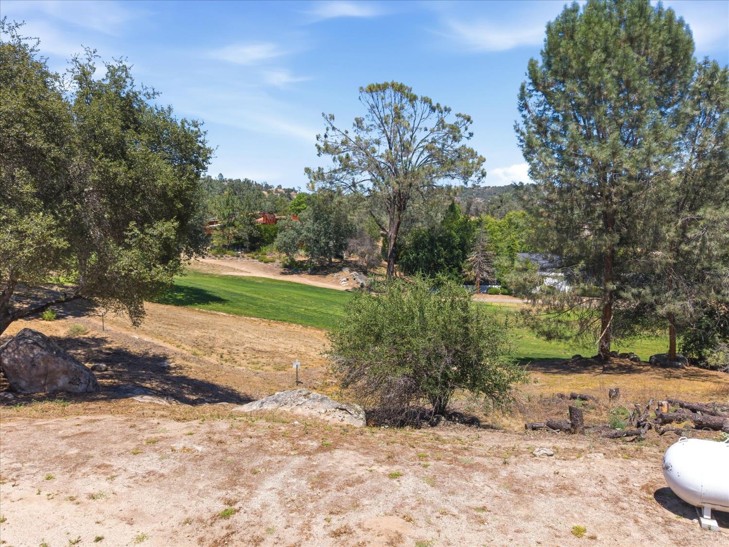 42781 Badger Circle Dr, Coarsegold, CA 93614