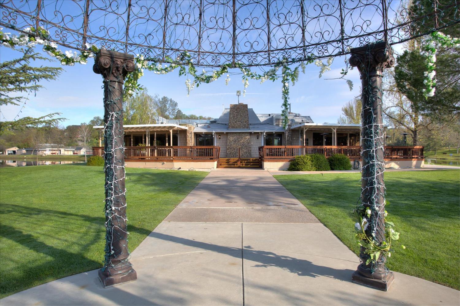 42781 Badger Circle Dr, Coarsegold, CA 93614