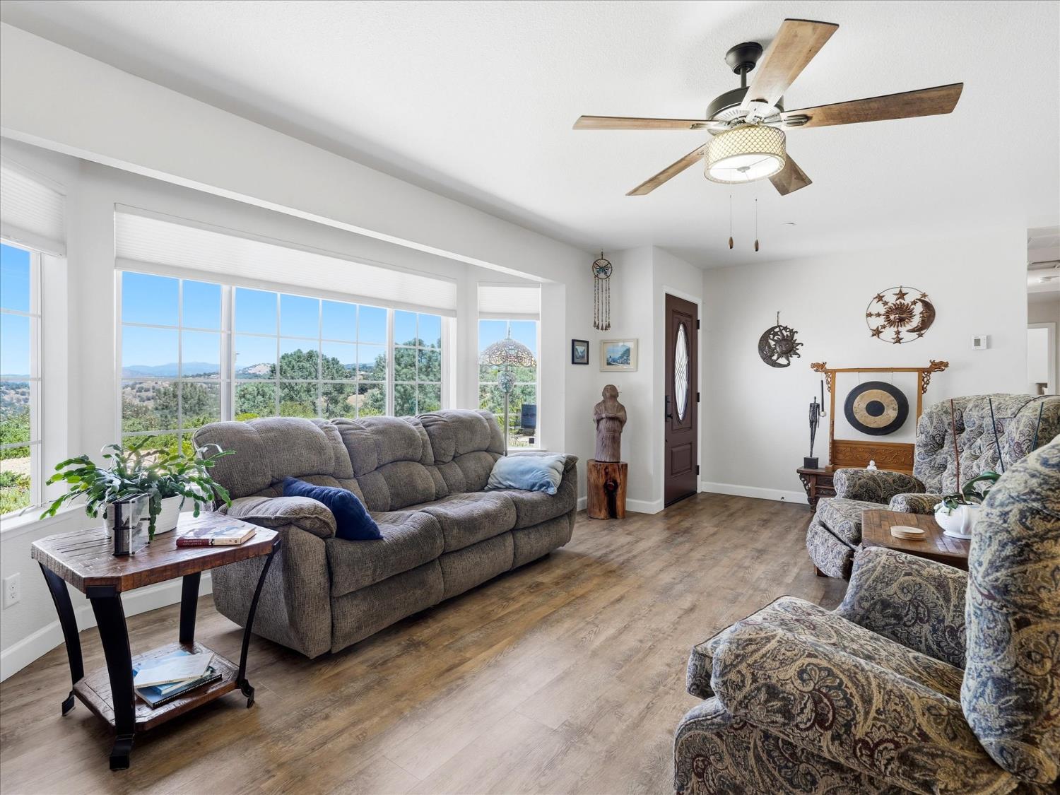 30491 Sentinel Dr, Coarsegold, CA 93614