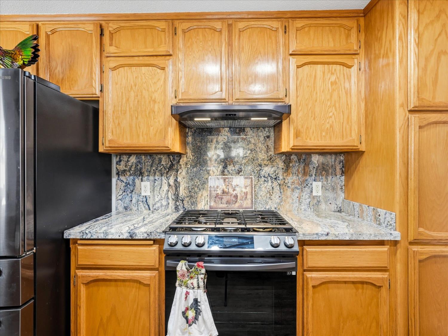 30491 Sentinel Dr, Coarsegold, CA 93614