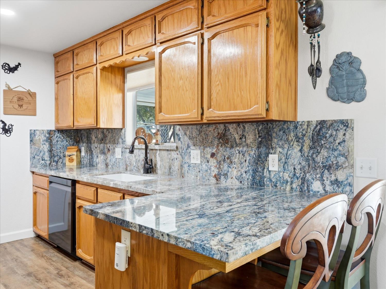 30491 Sentinel Dr, Coarsegold, CA 93614