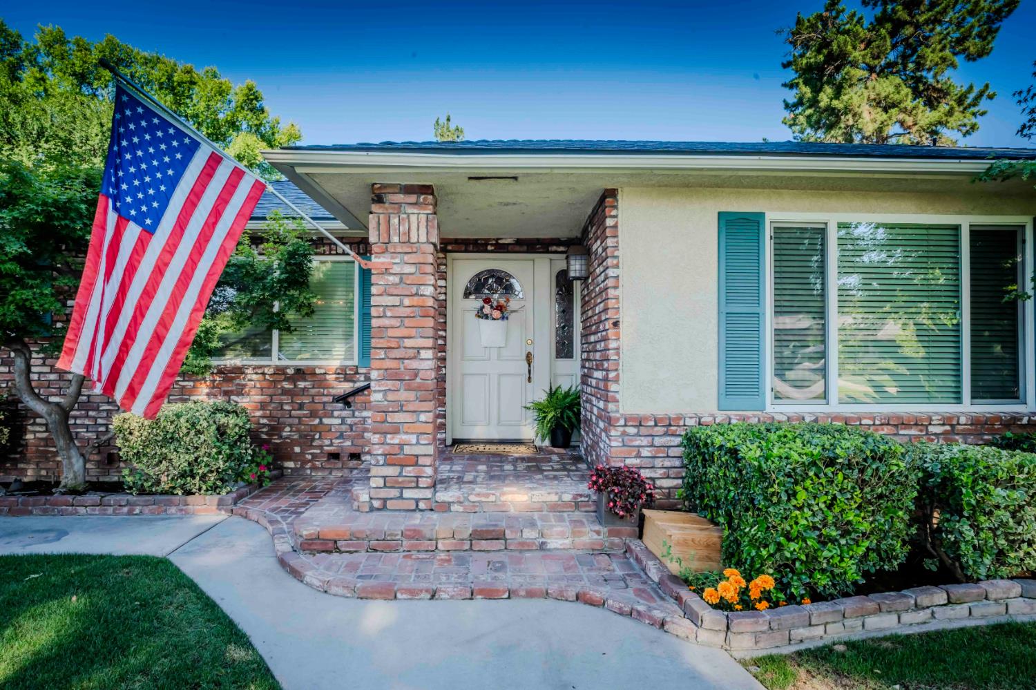 6343 N Teilman Ave, Fresno, CA 93711