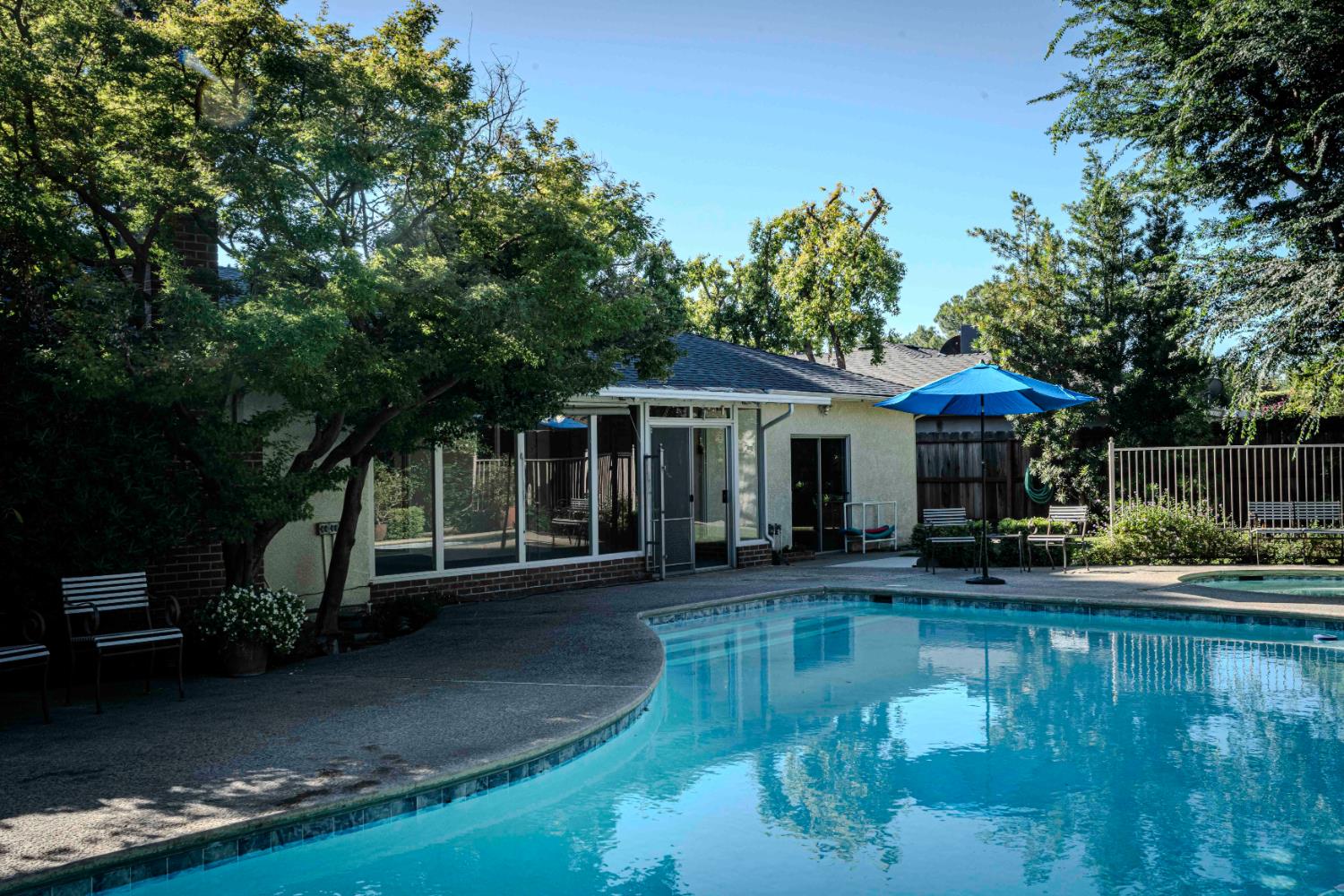 6343 N Teilman Ave, Fresno, CA 93711