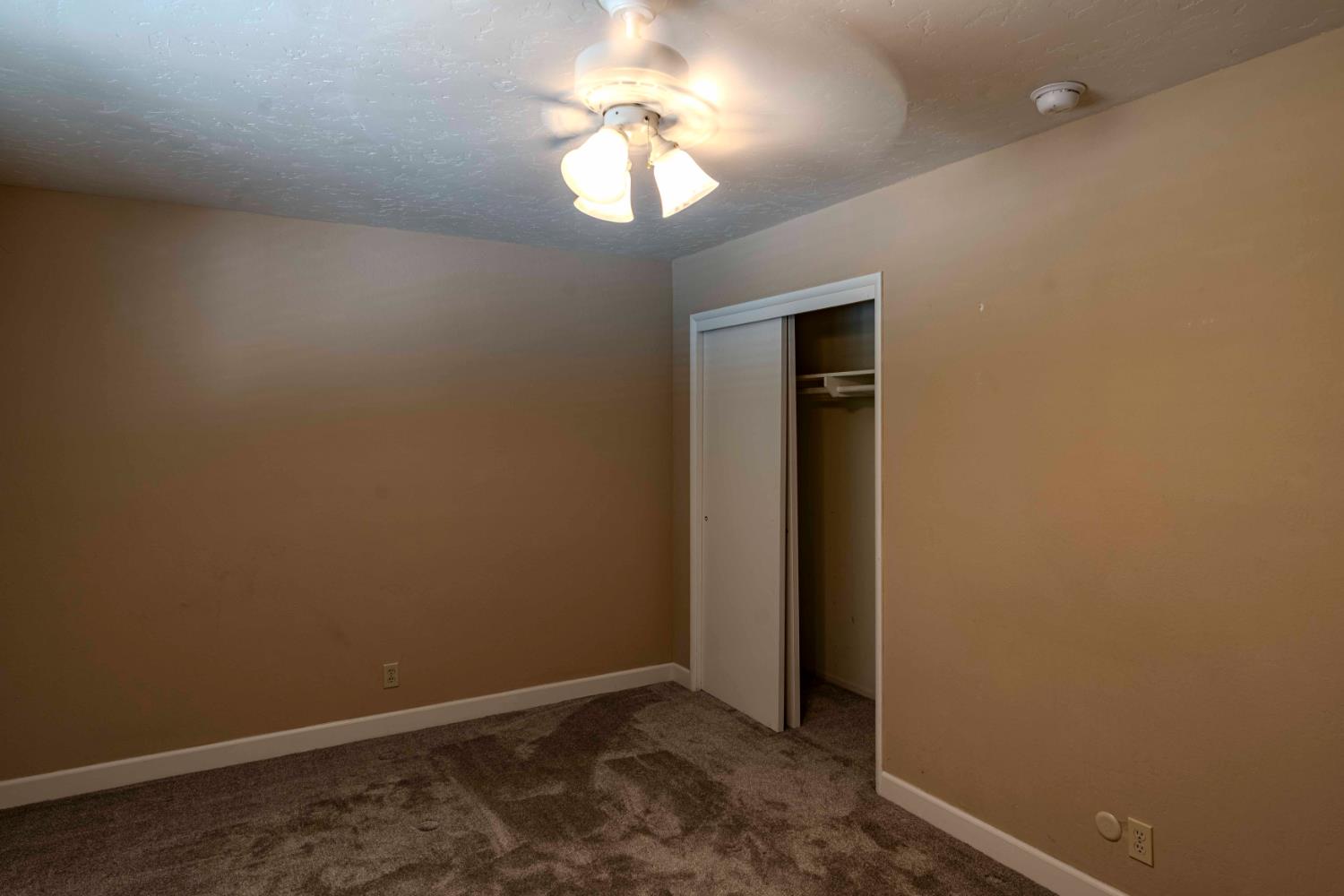 6343 N Teilman Ave, Fresno, CA 93711