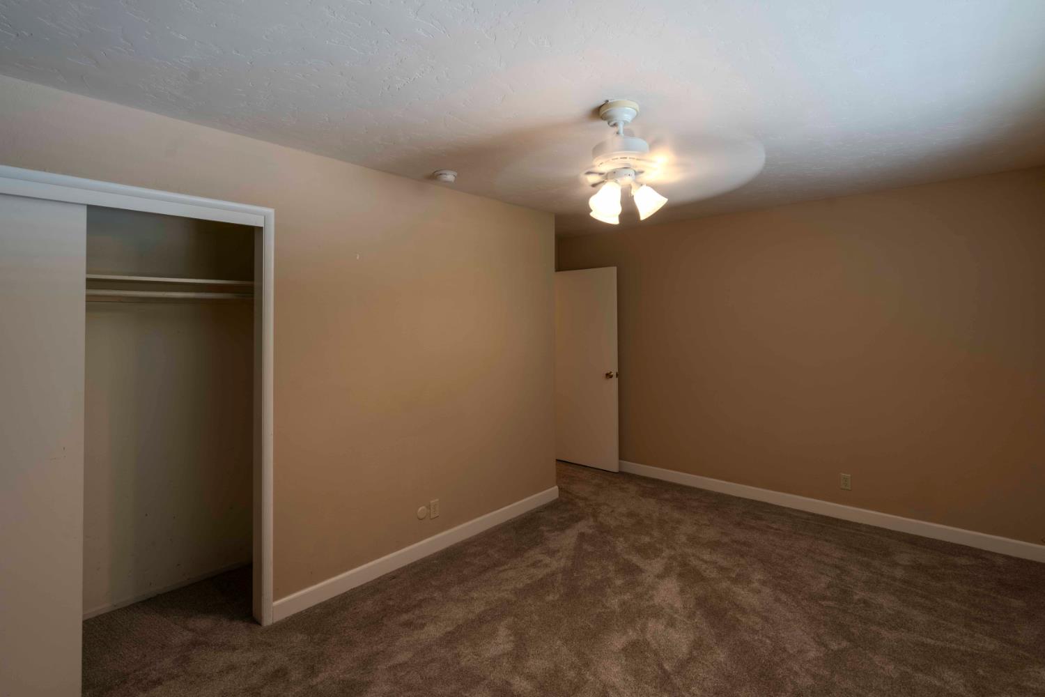 6343 N Teilman Ave, Fresno, CA 93711