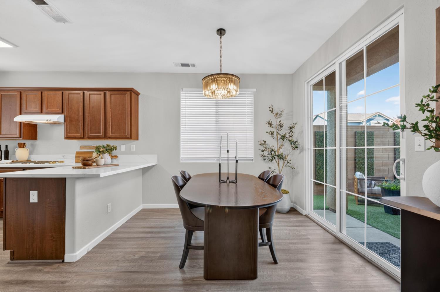 5507 N Gates Ave, Fresno, CA 93722