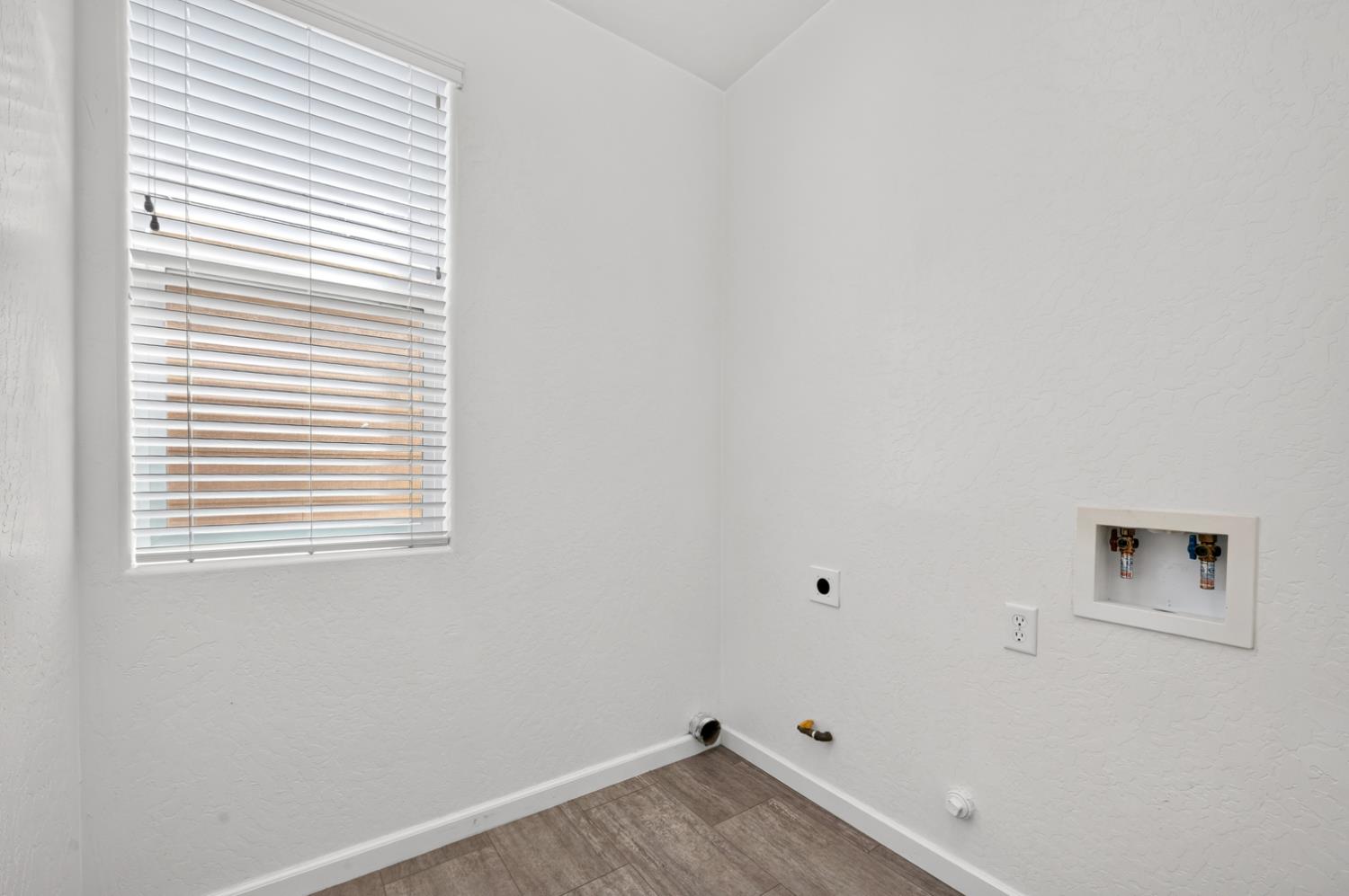 5507 N Gates Ave, Fresno, CA 93722