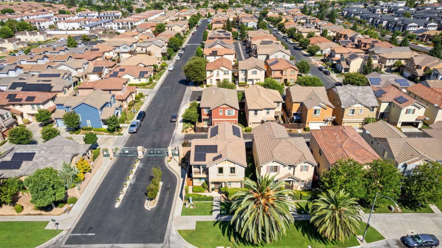 5507 N Gates Ave, Fresno, CA 93722