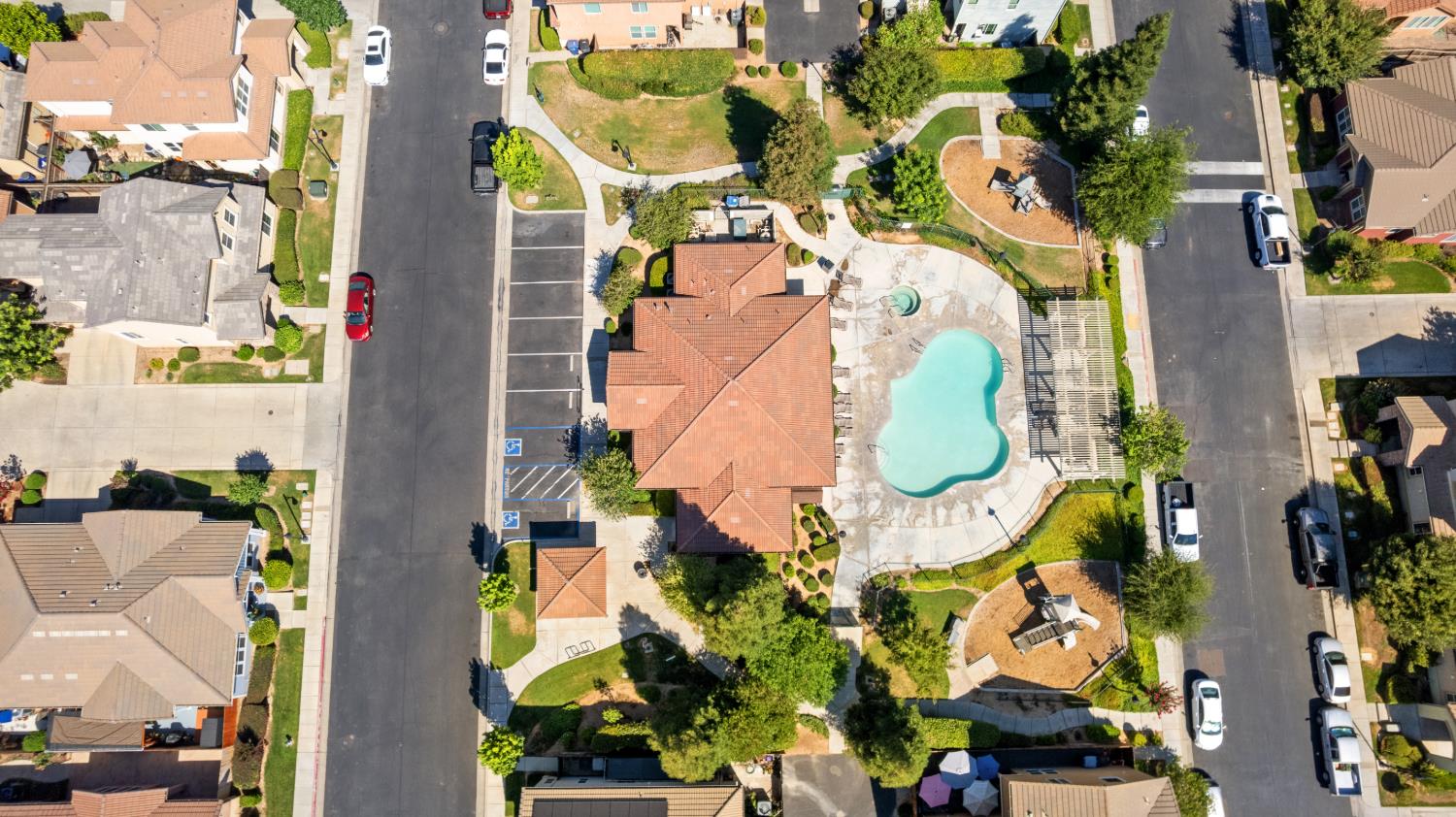 5507 N Gates Ave, Fresno, CA 93722