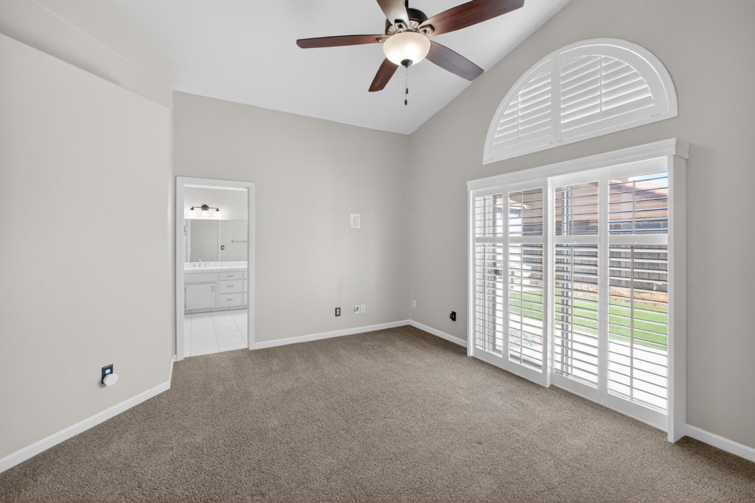 5577 W Paul Ave, Fresno, CA 93722