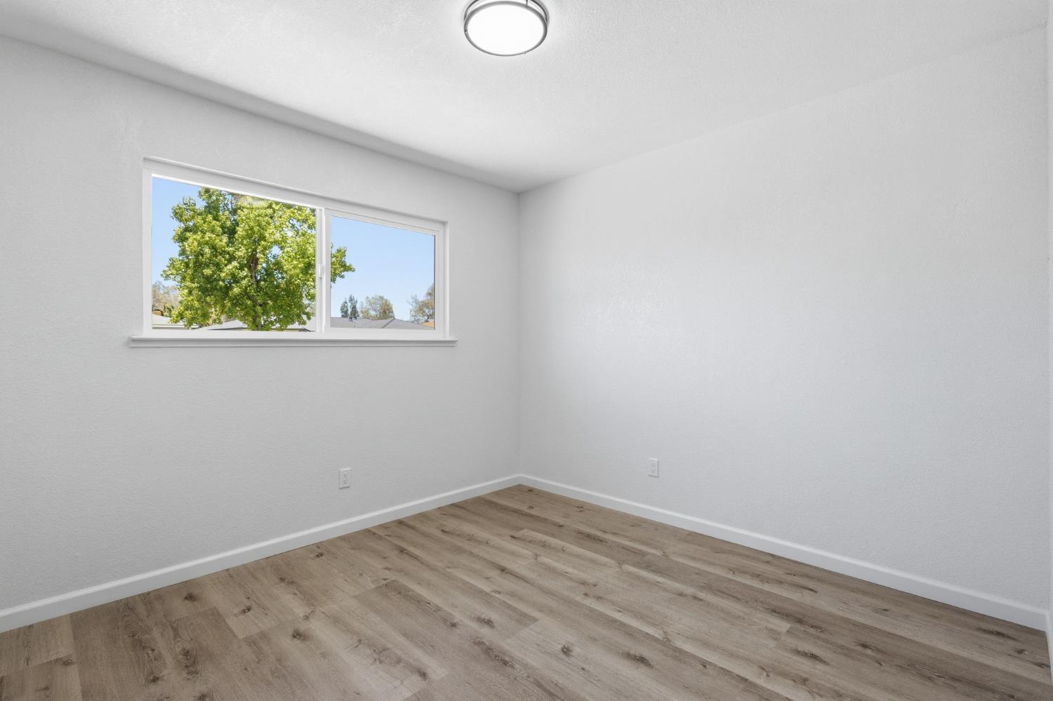 1850 Phoenix Way, Merced, CA 95348