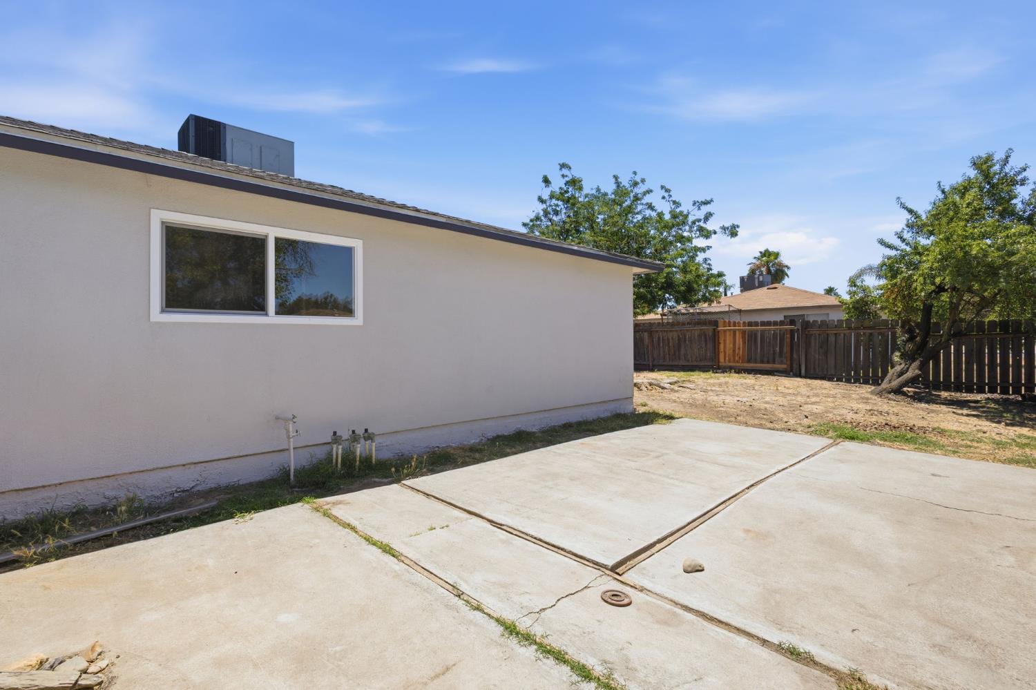 1850 Phoenix Way, Merced, CA 95348