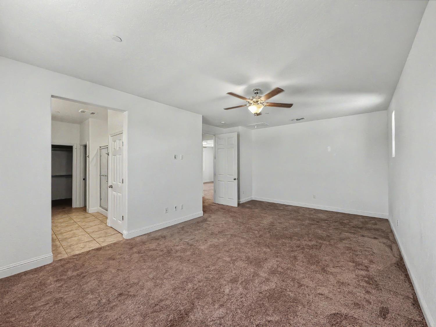 2698 N Arroyo Ave, Fresno, CA 93727