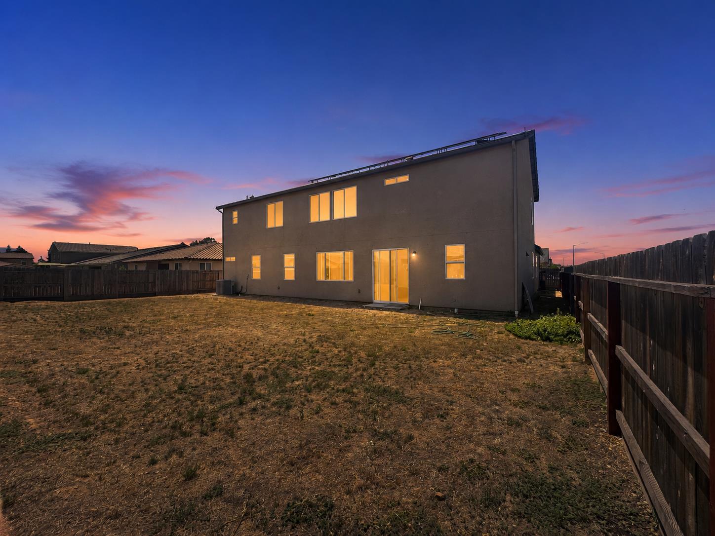 2698 N Arroyo Ave, Fresno, CA 93727